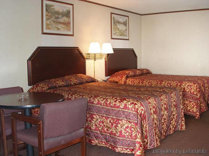Red Carpet Inn Greensboro Dış mekan fotoğraf