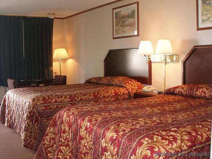 Red Carpet Inn Greensboro Dış mekan fotoğraf